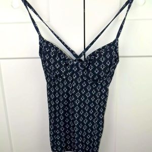Athleta swim tankini top size 32 B/C Tall navy blue white underwire convertible